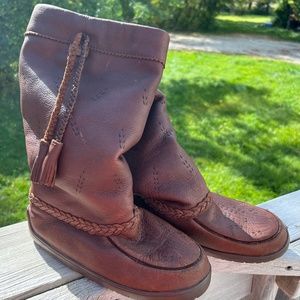 Manitobah Mukluks, Womens 7, EUC